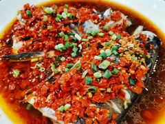 剁椒鱼头-三湘四水正宗湘菜(君峰路店)