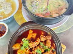 -土砂锅生态山庄·非遗砂锅雅鱼