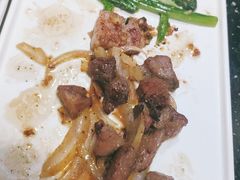 -利昂法式铁板主题餐厅(新奥购物中心店)