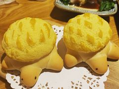 脆皮菠萝乌龟包-粤域茶餐厅