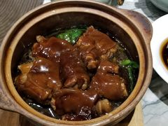 花雕焖猪手-萬國春·中菜馆(颐和公馆店)