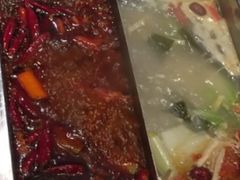 -百年川椒重庆老火锅(光谷店)