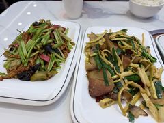 -钟记陕南菜·煎锅鱼(红专南路店)