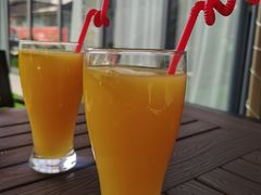 -臻鲜燕海鲜融合餐厅(金陵style店)