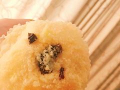 椰香泡浆面包-啊噗吐呦现场烘焙(麦凯乐店)