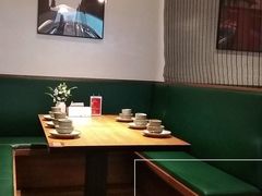 卡座-青年公社烤鸭(宝杨宝龙广场店)