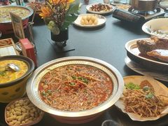 -有红鸡毛店·川菜(建设路店)