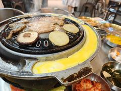-胡悦里韩式烤肉(芝罘万达广场店)