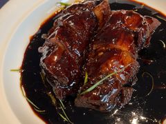 招牌焦糖黑叉烧-维园悦谱·海派家常菜(乌鲁木齐南路店)