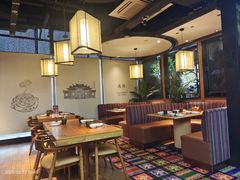 -云海肴·汽锅鸡·云南菜(天山百盛优客店)