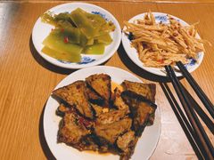 -矮子粉店1985·长沙米粉(湘春路店)