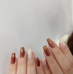 -悦指间美甲美睫