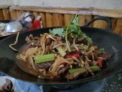 干锅牛肉丝-张关合渣(航空大道店)