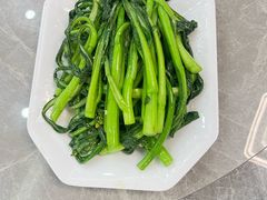-银峰农庄·特色烧鸡·鲜无花果浸鸡