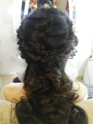 -红馆妆造(中央大街店)