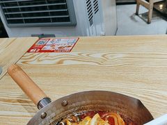 -魔都三兄弟酸辣粉·蘸卤炸串(虹桥万科店)