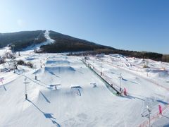 -中旅松花湖滑雪场