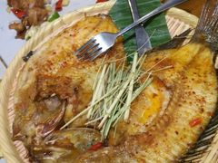 香茅草烤罗非鱼-云海肴·汽锅鸡·云南菜(天津国金汇店)