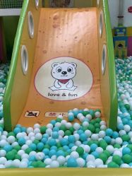 -孩子王(万达广场店)