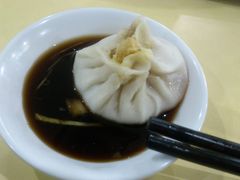 蟹黄汤包-四季美汤包(户部巷店)