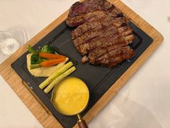 -龙虾酒吧扒房(宁波香格里拉店)