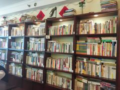 -武汉境自在書店
