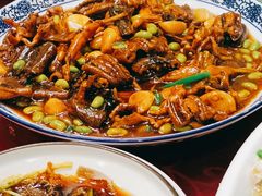 黄鳝烧田鸡-呼吸森林·生态农庄农家乐私房菜