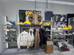 -SALOMON萨洛蒙(青岛海信店)