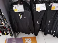 -迪卡侬(高新万达店)