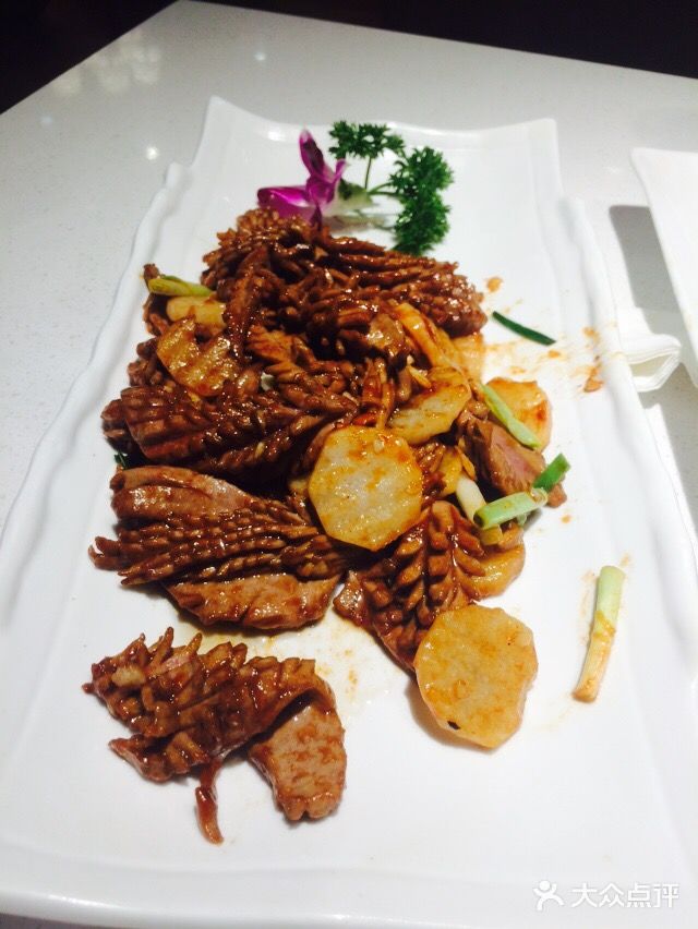 闫府私房菜·百年鲁菜(恒隆店)爆炒腰花图片