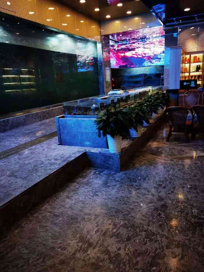 龙达园小海鲜(永丰店)-"服务环境好!铁板烧不是特别爱吃!