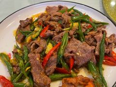 小炒黄牛肉-黄家饺子东北特色菜馆(湖滨商业街店)