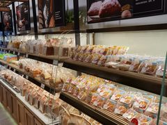 面包甜点陈列柜-罗森尼娜(解放西路店)
