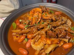 -徐记小怪兽肉蟹煲(中央大街店)