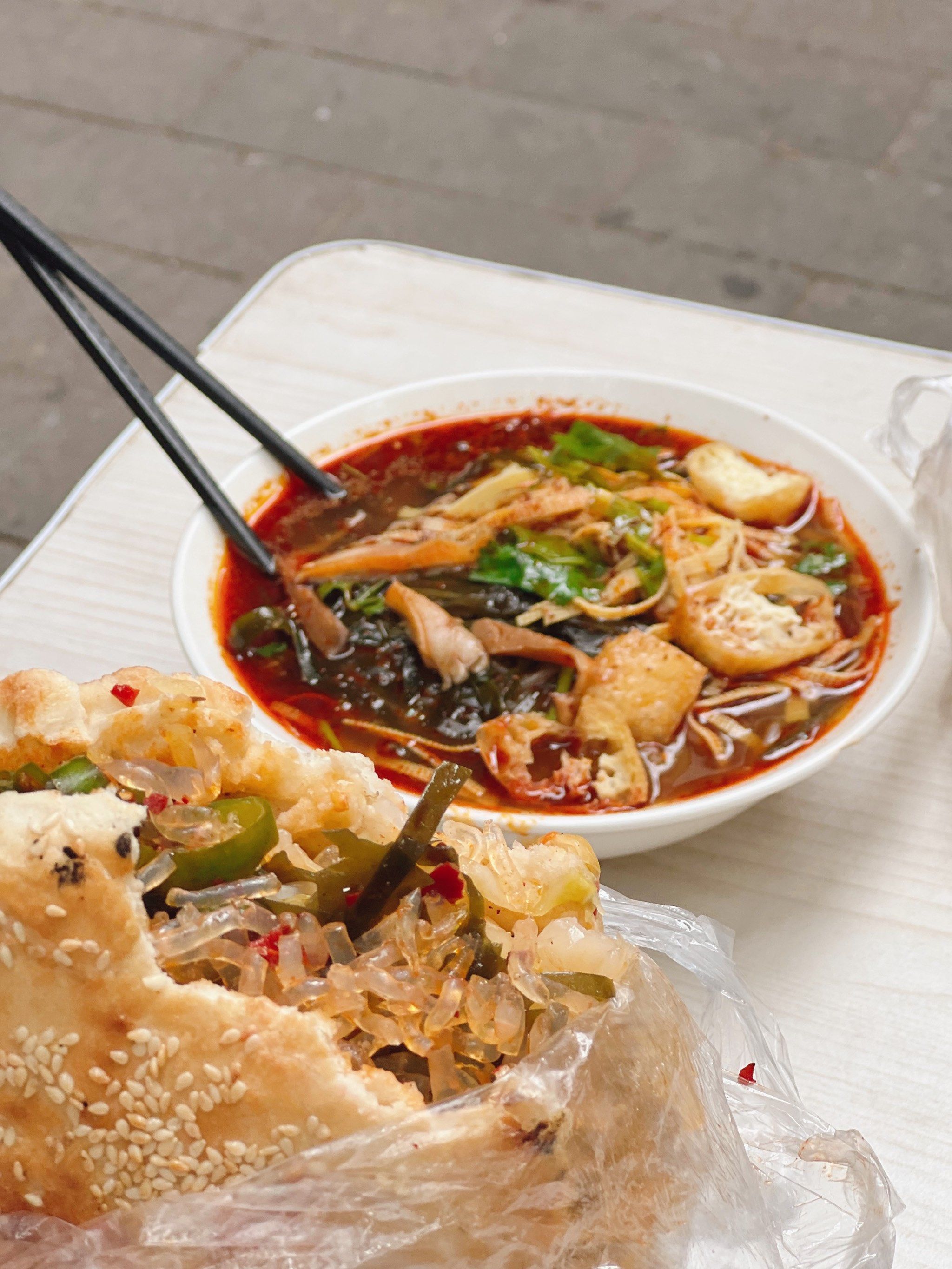 西安好吃的红油米线!