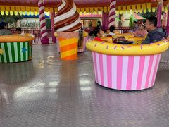 -七彩云南欢乐世界