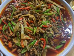 招牌姜爆鸡-陈胖子特色菜.鲜货现炒(融景城店)