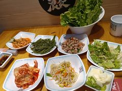 -唯成•韩国炭火烤肉 유성고기