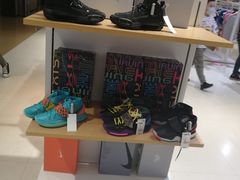 -BIGOFFS 超级折扣(仁恒伊势丹店)