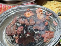 -青瓦餐厅·生鱼片·韩园烤肉(西塔店)