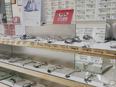 -诺柯视眼镜-蔡司依视路官方工厂店(淞南一店)