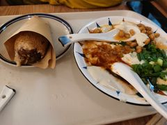 -正南齐北·老街糯米团(洪崖洞店)
