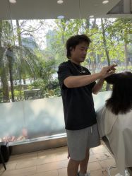 -首脑美发沙龙