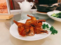 脆皮乳鸽-海逸海鲜酒家(古北店)