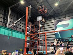 -极限PLAY运动娱乐新世界·团建派对潮玩休闲馆·室内蹦极高空游乐园