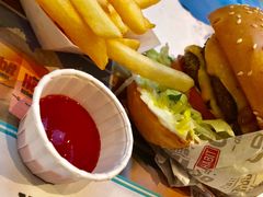-The Habit Burger Grill 哈比特汉堡(复兴soho店)