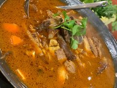 -霄汉牛三鲜湖北砂锅菜(万松园2店)