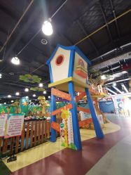 -维佳童话镇演出现场(徐东店)