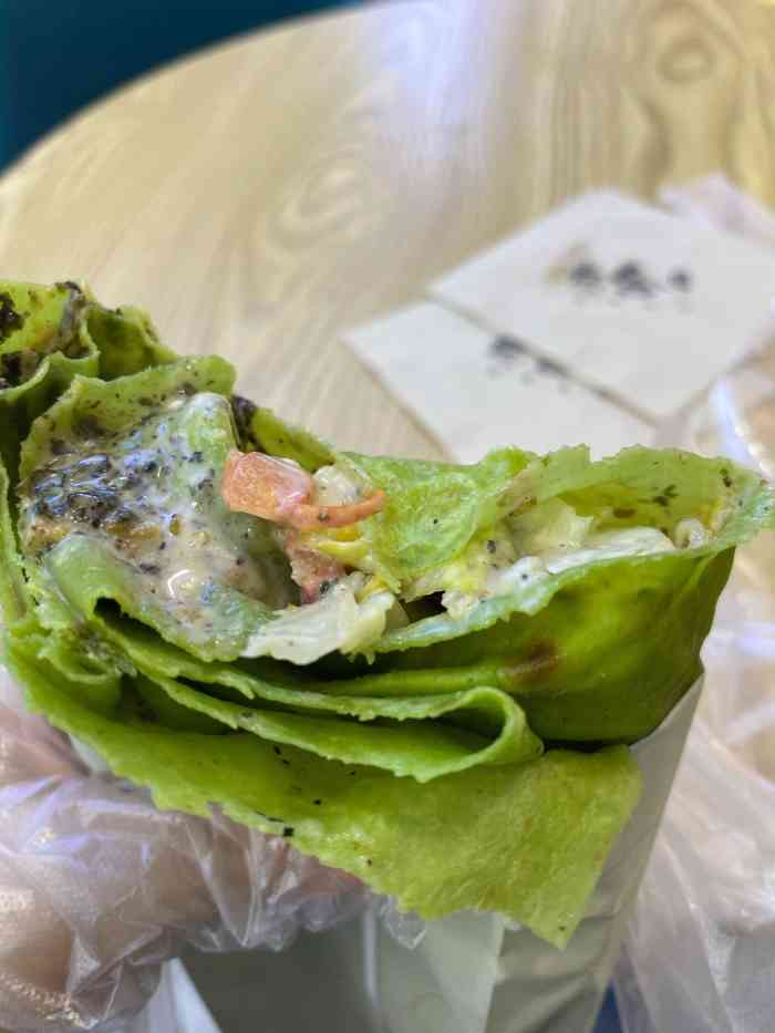 卷舍·菠菜卷饼(马成时代店)-"马成时代里面的一家小店,看上去应该是