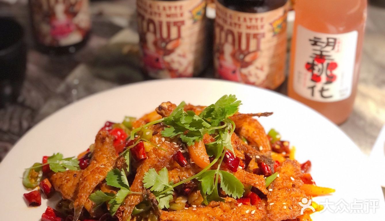 大口吃肉大碗喝酒，舒坦。御上唐烤·格调烧烤(交大店)